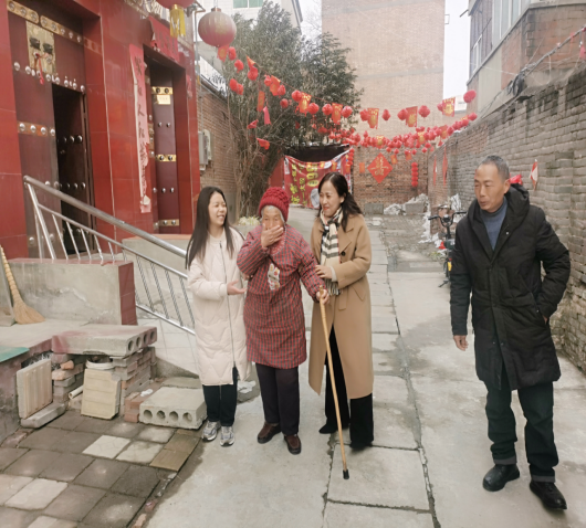 瑟瑟冬日 暖暖溫情——公司黨委、工會(huì)開展“送溫暖、送祝福”活動(dòng)